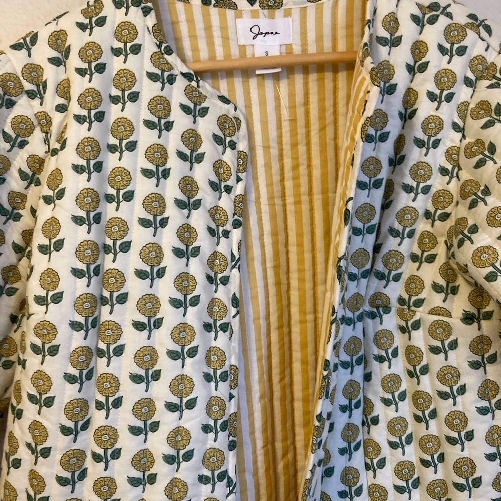 Japna Floral quilted jacket - Cream and Yellow - Picture 2 of 7